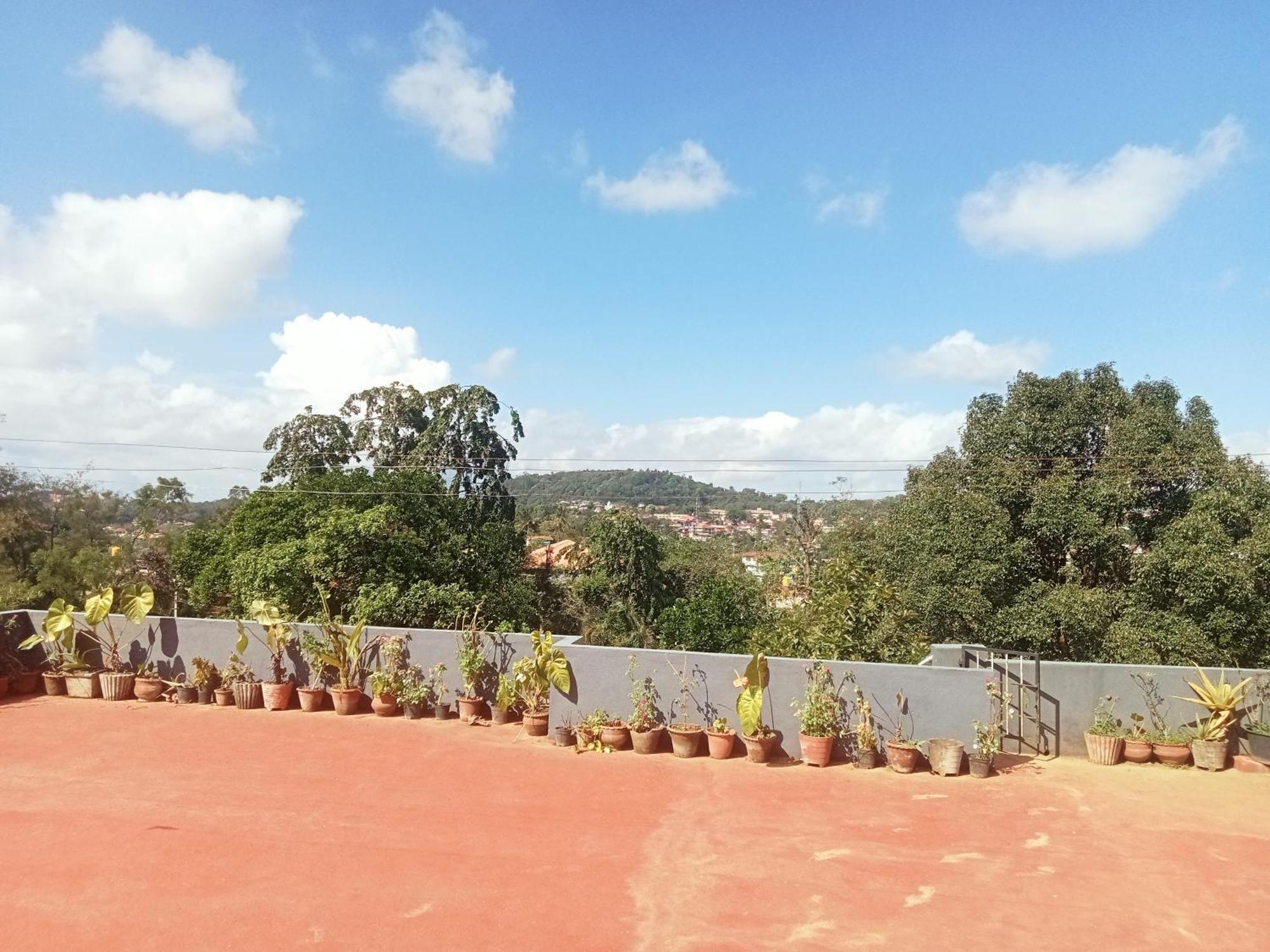Eshwarkrupa Homestay Madikeri Zewnętrze zdjęcie
