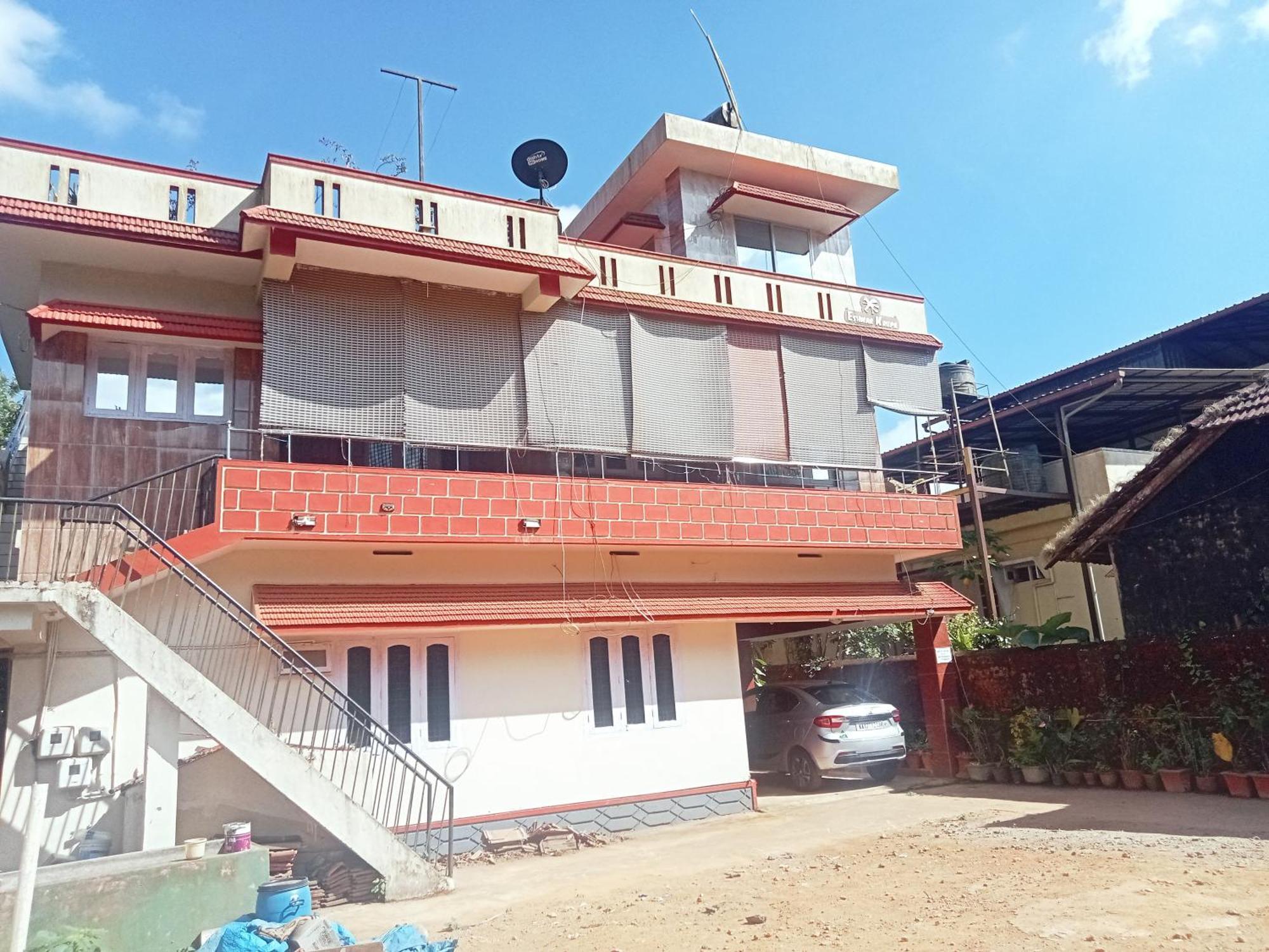 Eshwarkrupa Homestay Madikeri Zewnętrze zdjęcie