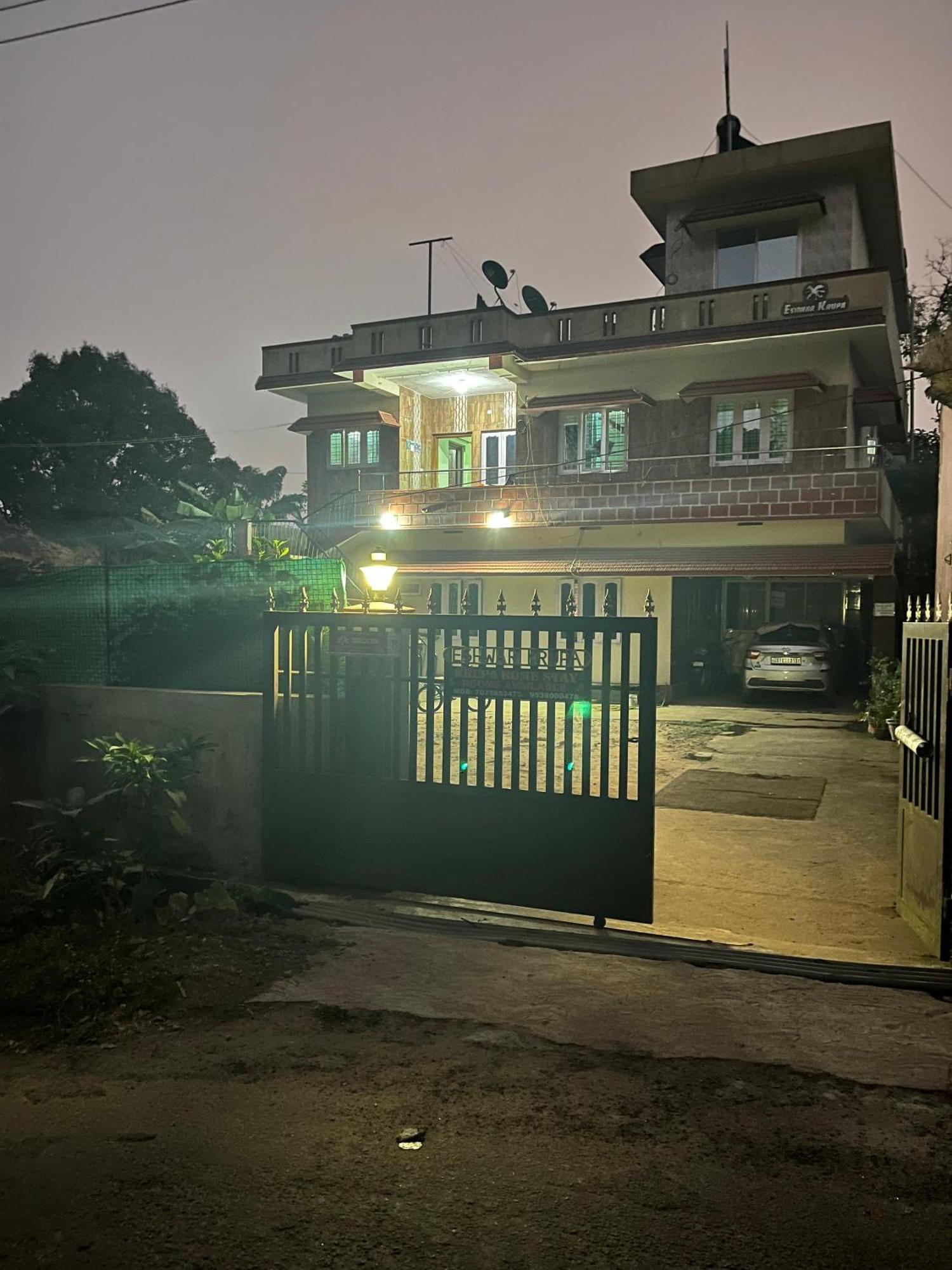 Eshwarkrupa Homestay Madikeri Zewnętrze zdjęcie